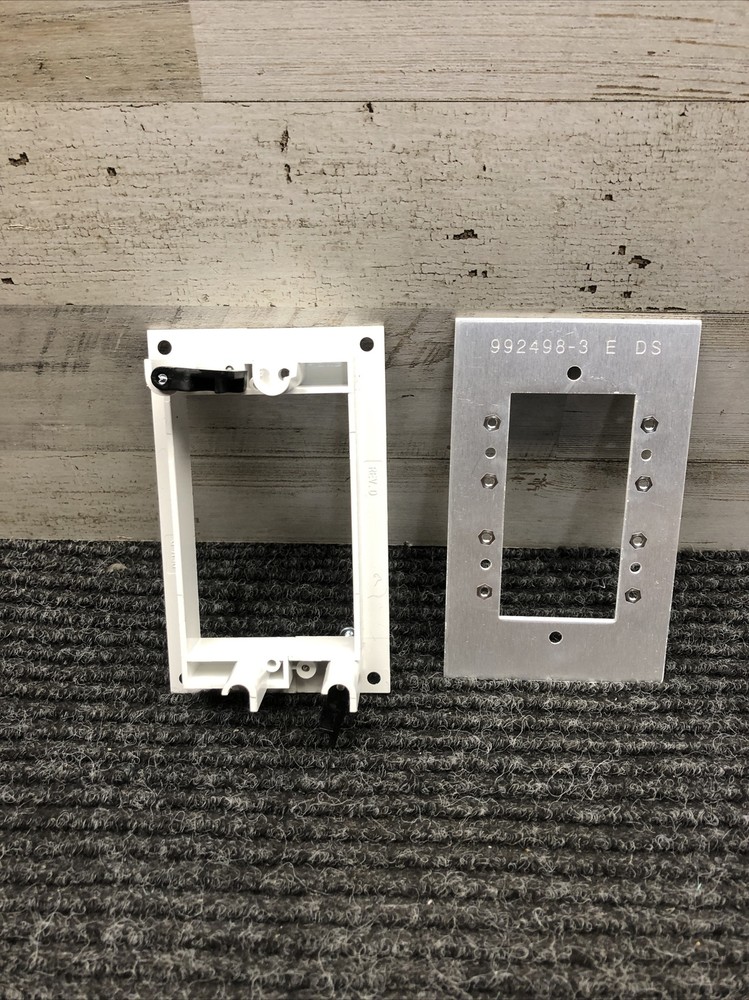 New Extron Electronics CPM101 White 60-583-21