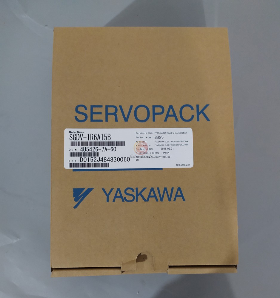 1PC NEW Yaskawa Servo Driver SGDV-1R6A15B