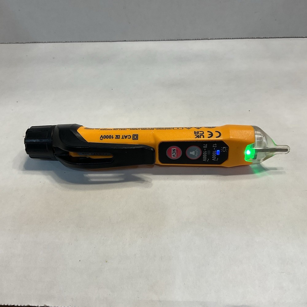 Klein Tools NCVT-3P Voltage Tester Plus Flashlight Waterproof