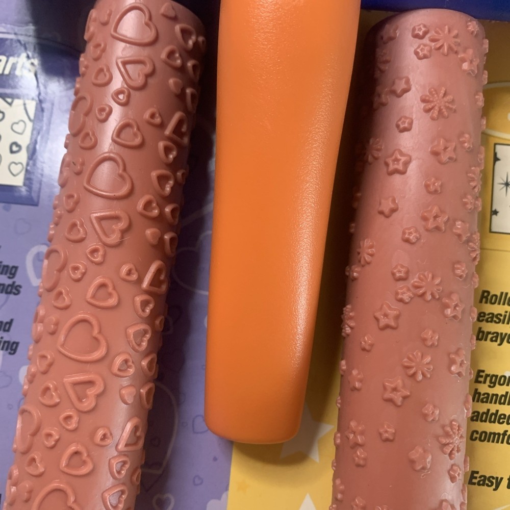 Fiskars Brayer Backgrounds Rollers & Handle Speckle Hearts Stars