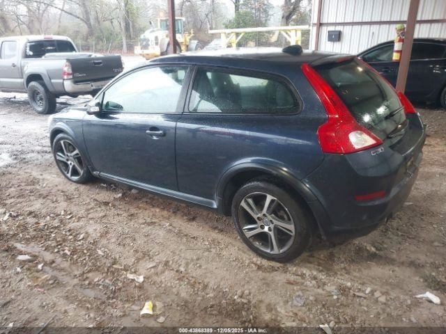 C30 2013 Glove Box 4960387