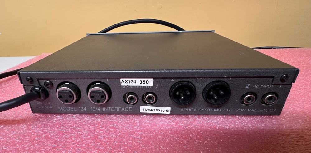 Aphex Model 124 10/4 Audio Level Interface