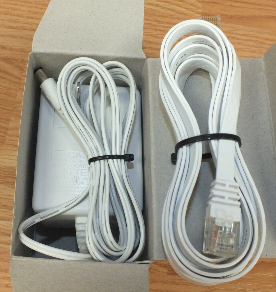 Genuine Ooma Home Phone Service System Hub in Box **READ**