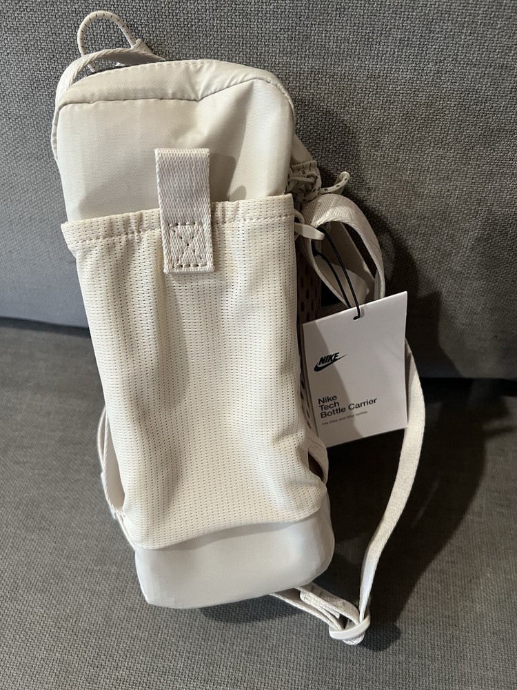 Nike Tech Bottle Carrier Brand New