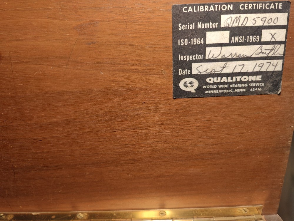 Qualitone Vintage Diagnostic Audiometer