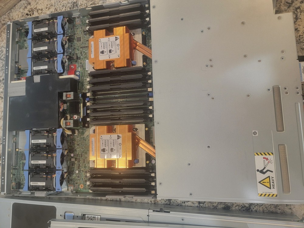 Dell EMC Unity XT 480F 25x 2.5" SFF Storage Array with I/O Modules