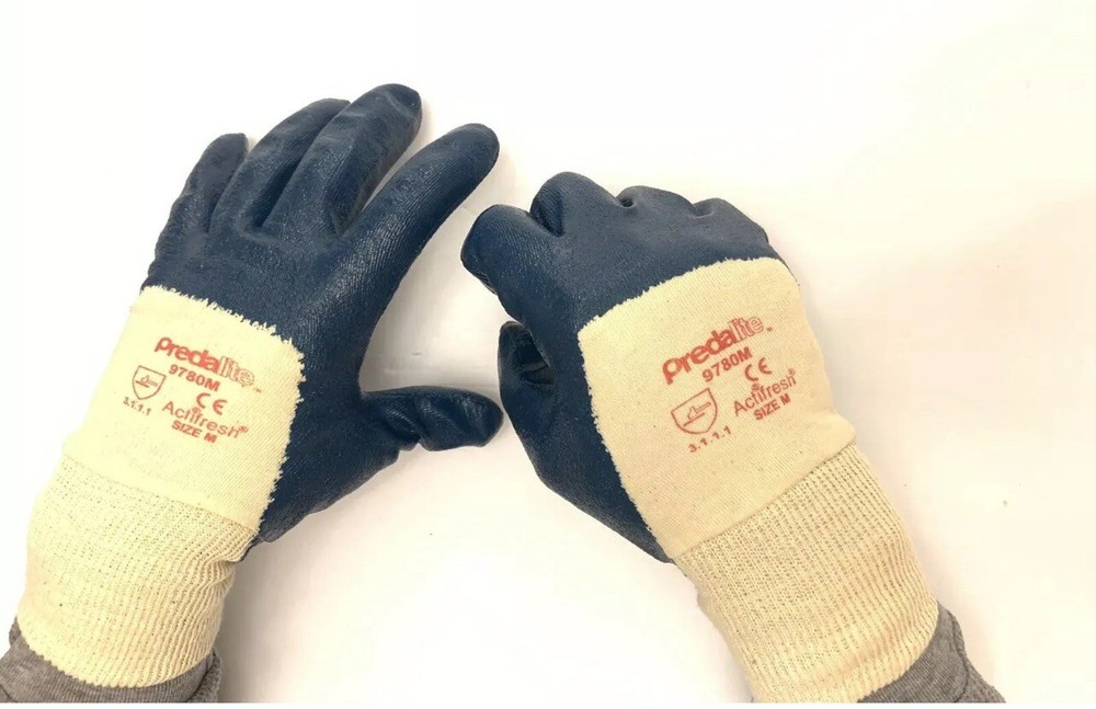 Predalite 9780M ActiFresh - Size Medium - 1 Dozen