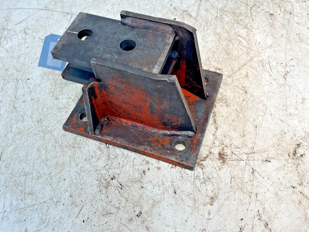 1983 Case 2090 Tractor Hitch Drawbar Anchor Bracket