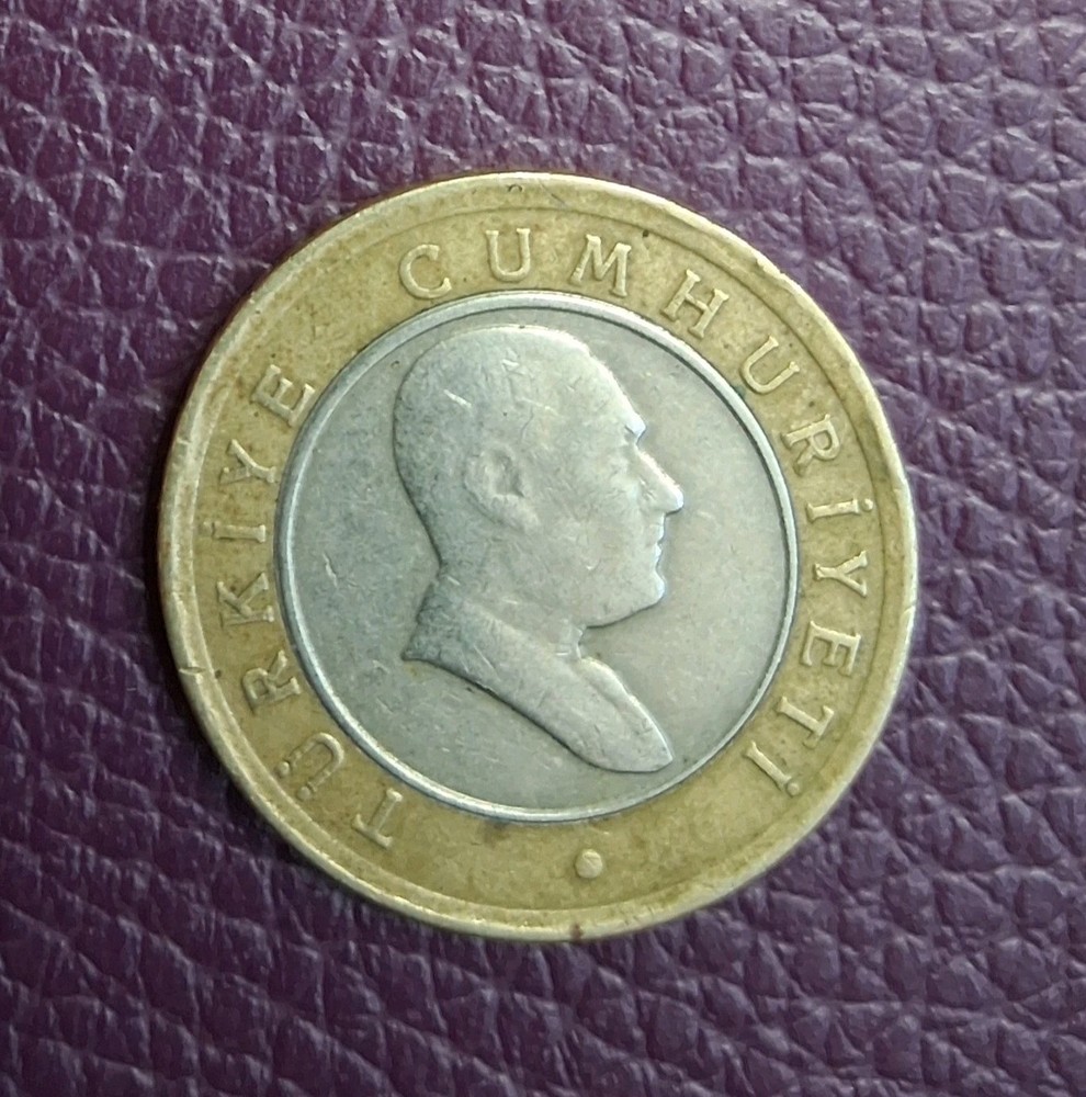 2005 Turkey 50 New Kurus Bimetallic Coin