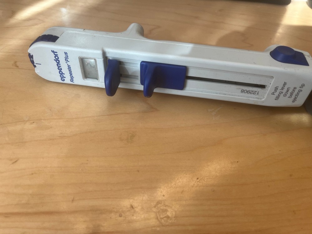Eppendorf Repeater Plus Multi-Dispenser Pipette  pipet repeating  syringe qg