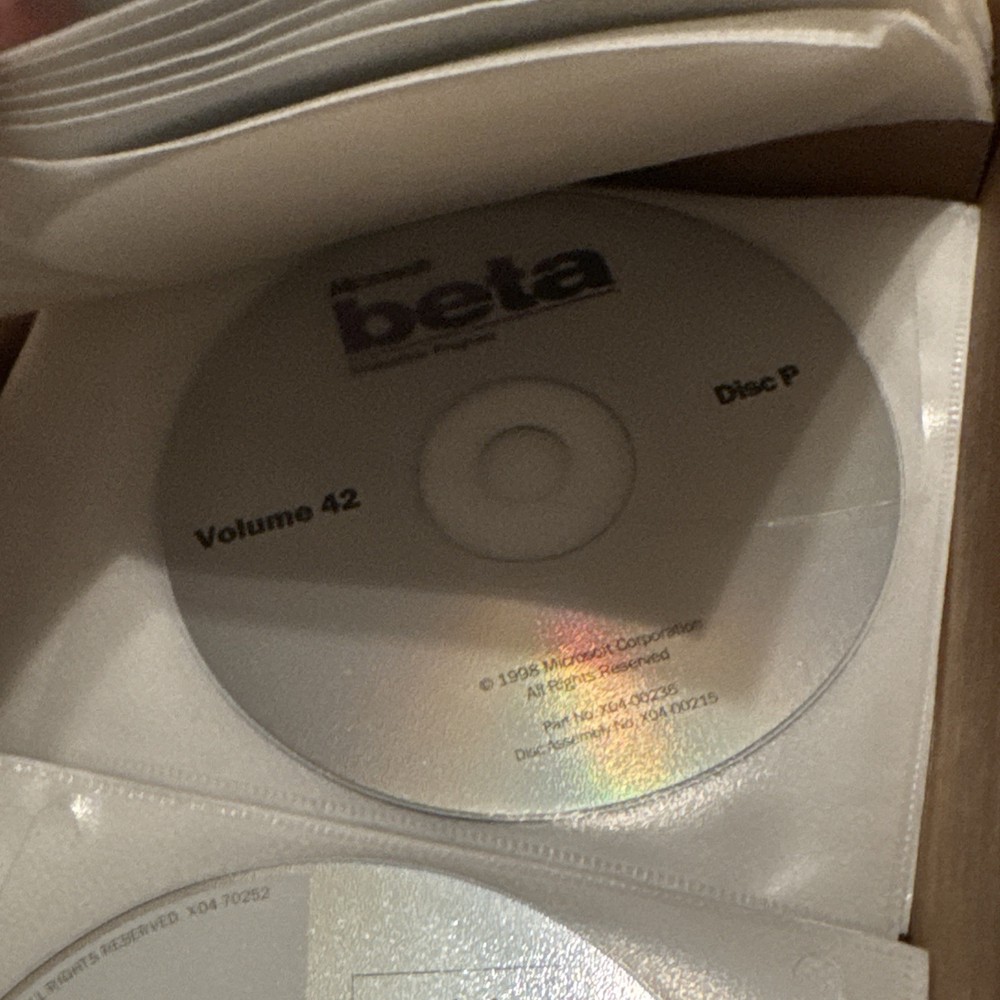 Microsoft Office 2000 Beta 2 Build 2221B from Oct 1998 MSDN Extras Technet Lot