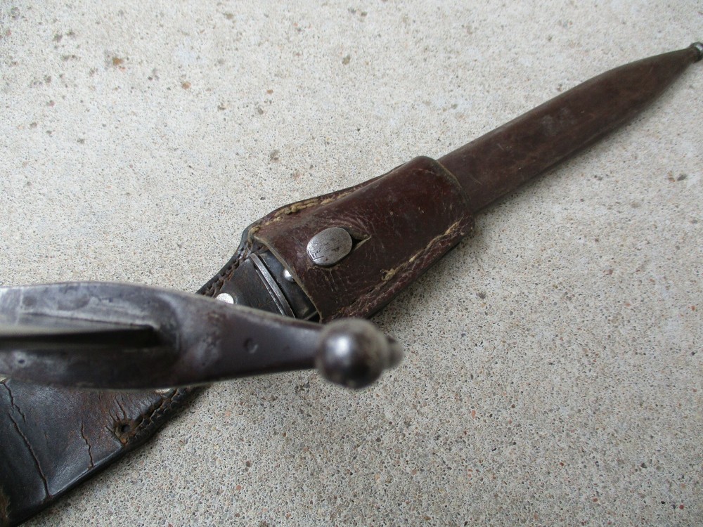 Turkish Bayonet / 1929 original with scabbard