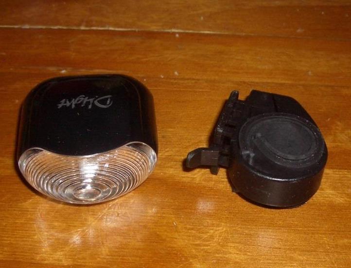 D Light Bicycle Headlight Steady-Flashing 2 Mode