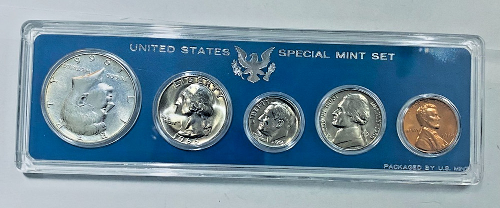 1966 US Special Mint Set, Half Dollar 40% Silver, (READ)