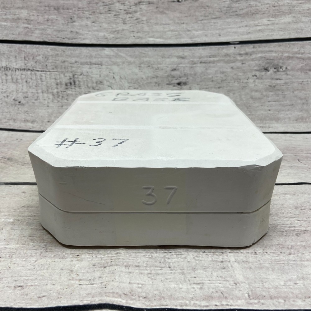 1995 Riverview Ceramic Slip Casting Mold Grass Base #37