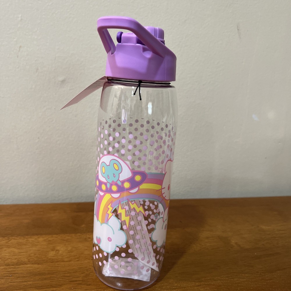 HELLO KITTY plastic Sports Bottle With Hinged Handle 28 Oz