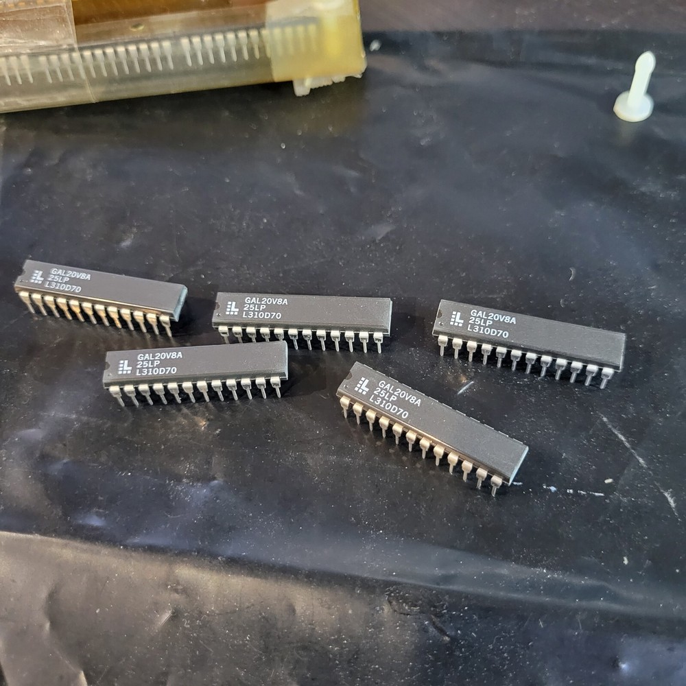 (5PCS) Lattice IC GAL20V8A-25LP Programmable Array Logic 24 Pin Plastic NEW $29