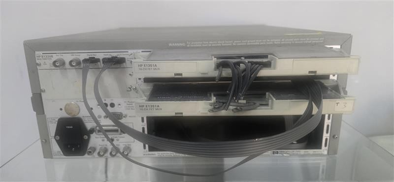 HP Hewlett Packard 75000 Series B w/ E1351, E1326B