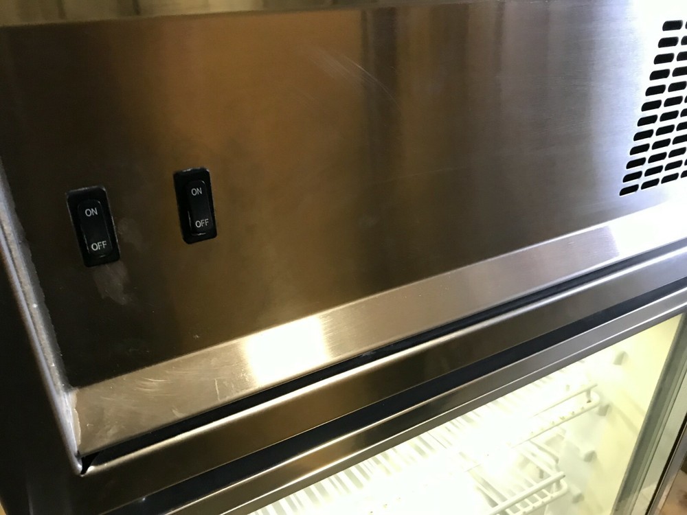 Randell Counter Top Display Refrigerator/Cooler Restaurant.