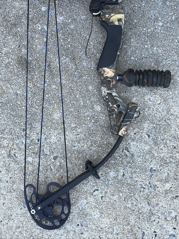 Diamond Razor Edge | Compound Bow | Excellent Condition | 30 - 60 lb Draw
