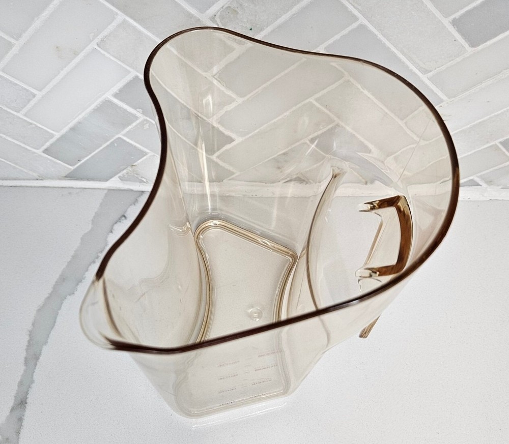 Omega Masticating Juicer Replacement Juice Pitcher for VRT350 Very Nice
