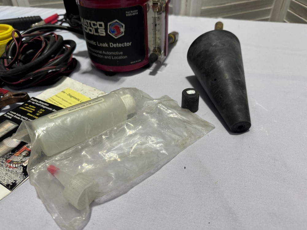 Matco Redline Diagnostic Leak Detector - Smoke Machine with Accessories