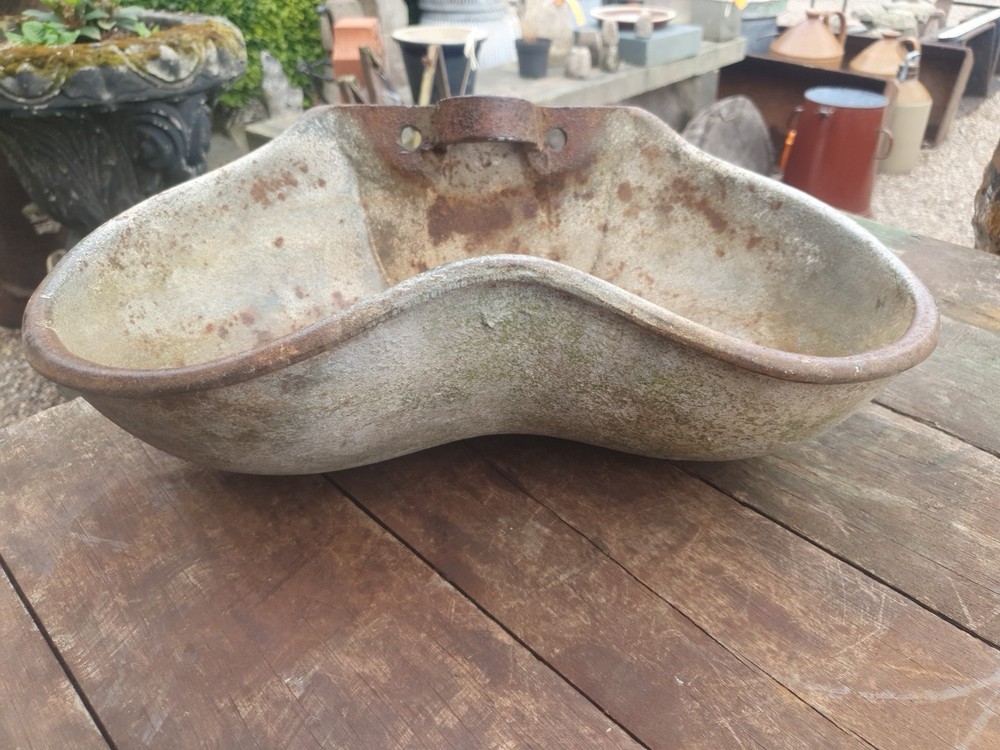 Vintage Bamfords Drinker Wall Bird Bath Cast Iron Reclaimed