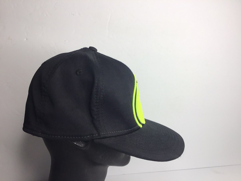 Batman DC Comics Hat Black OSFM Embroidered Logo Flex Fit Preowned