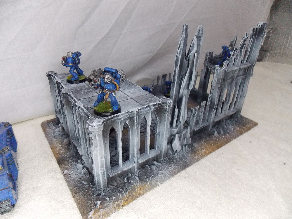 WARGAMING TERRAIN PAINTED BUILDING