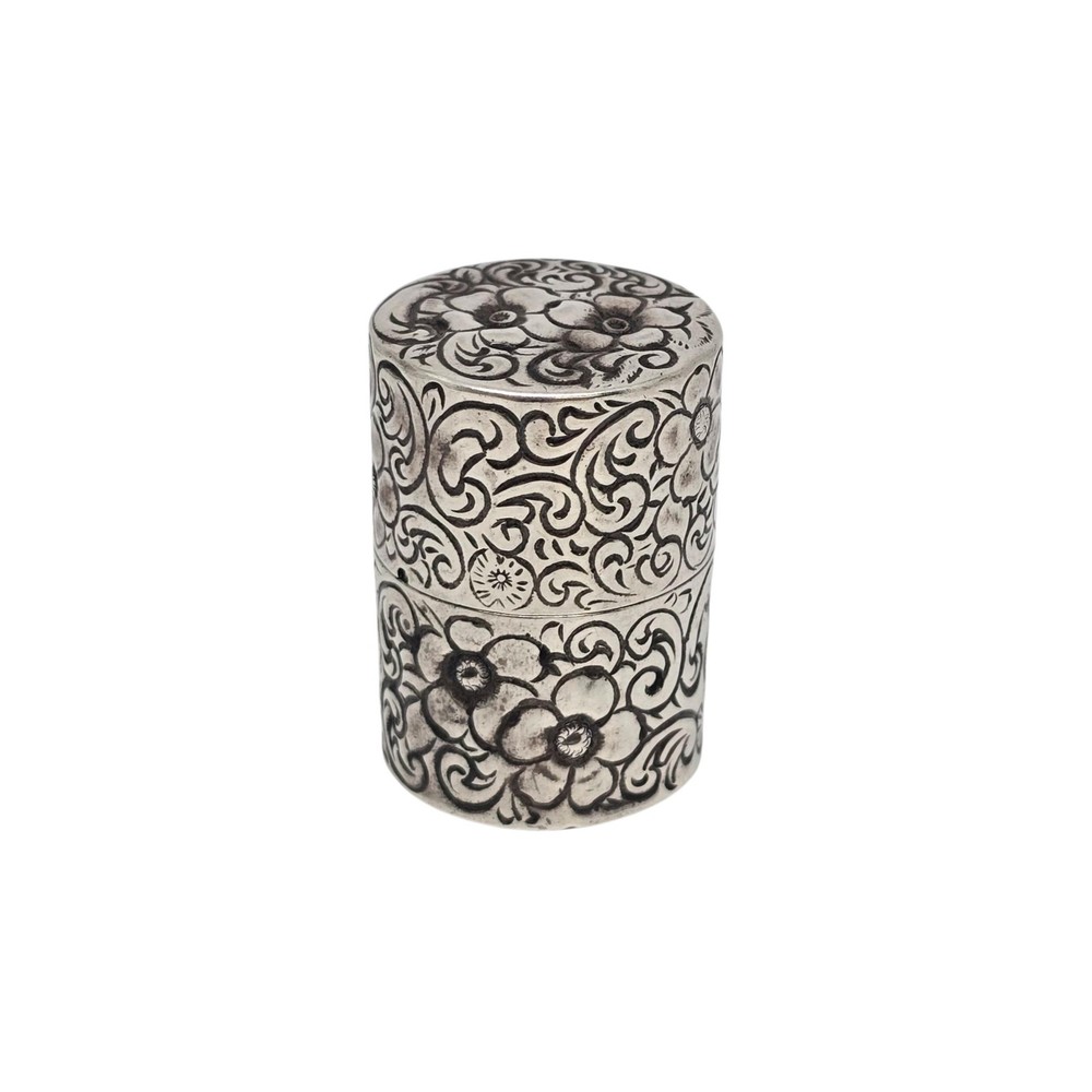 Gorham Sterling Silver Repousse Thread Holder #23329