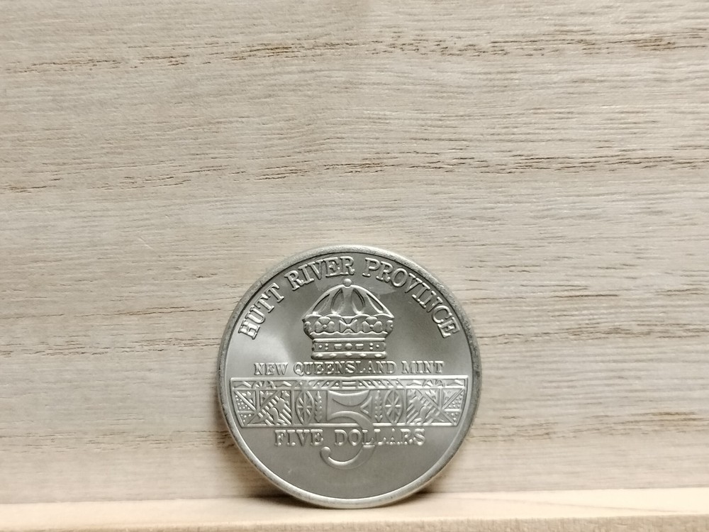 1991 5 Dollars Hutt River Coin (AH64A Apache)