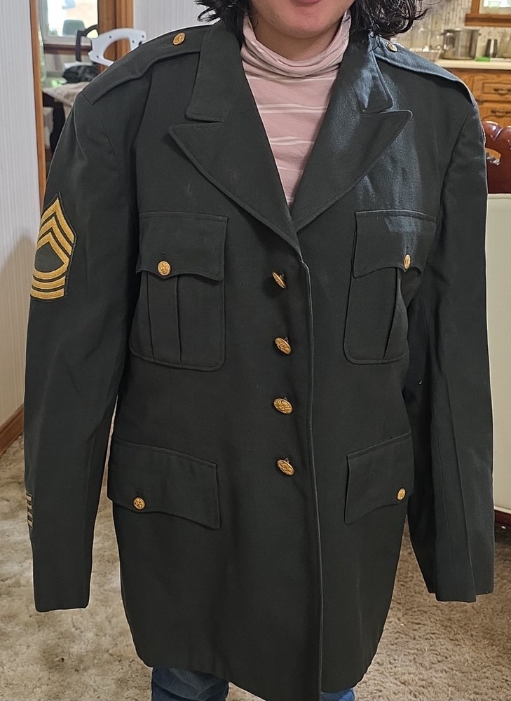 Vintage US Army Coat Man's Army Green Master Sergeant (44 Reg)