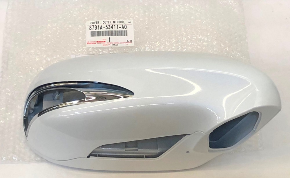 LEXUS OEM PASSENGER SIDE OUTER MIRROR COVER 2009-2013 IS250 IS350 077