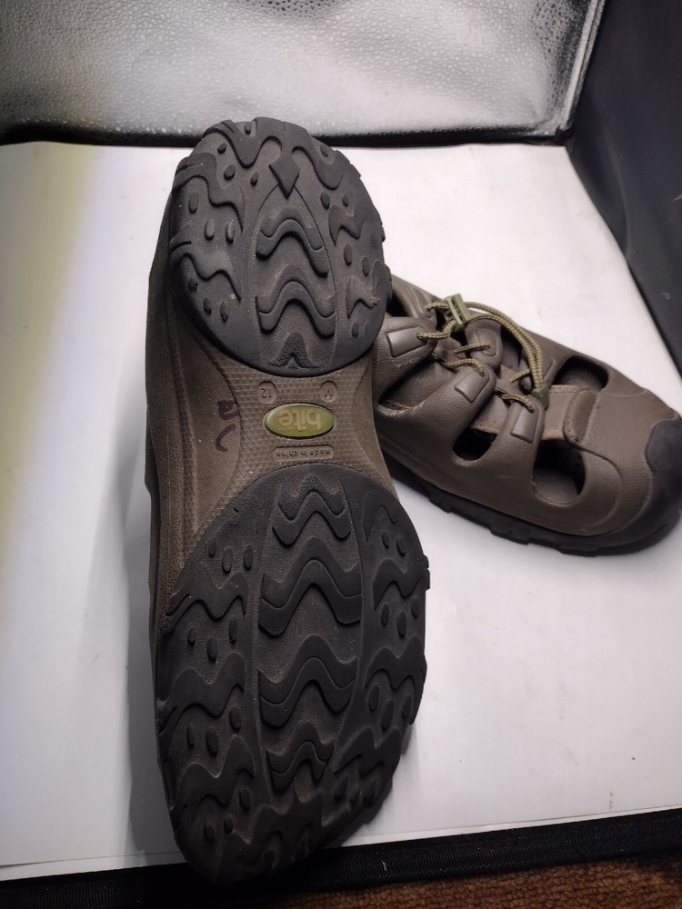 Crocs Mens Rubber Sandals M12 (B7)