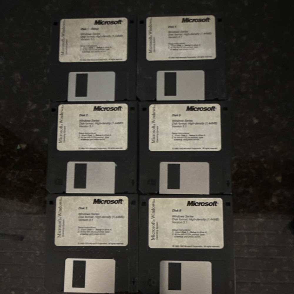 Microsoft Windows 3.1 Operating System 3.5" Floppy Disk Set English