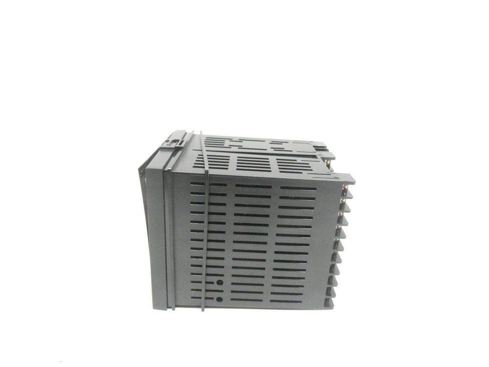 Omron E5AK-TPRR2 Temperature Controller 100-240v-ac