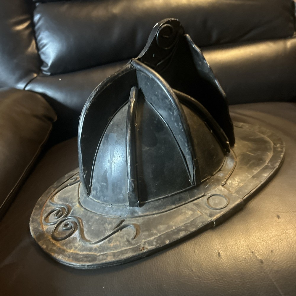Fire Chief Helmet Decoration