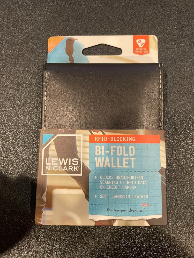 LEWIS N. CLARK SOFT LAMBSKIN LEATHER BI- FOLD WALLET W/ RFID DATA BLOCK SYSTEM