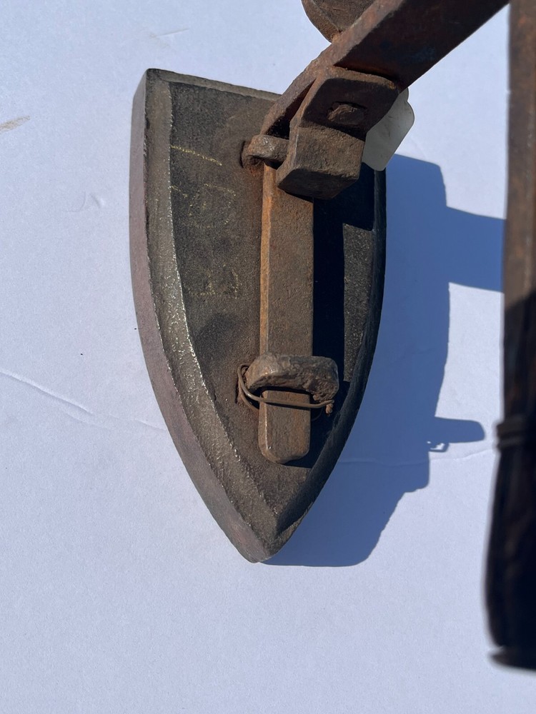 Antique Flat Iron Sad