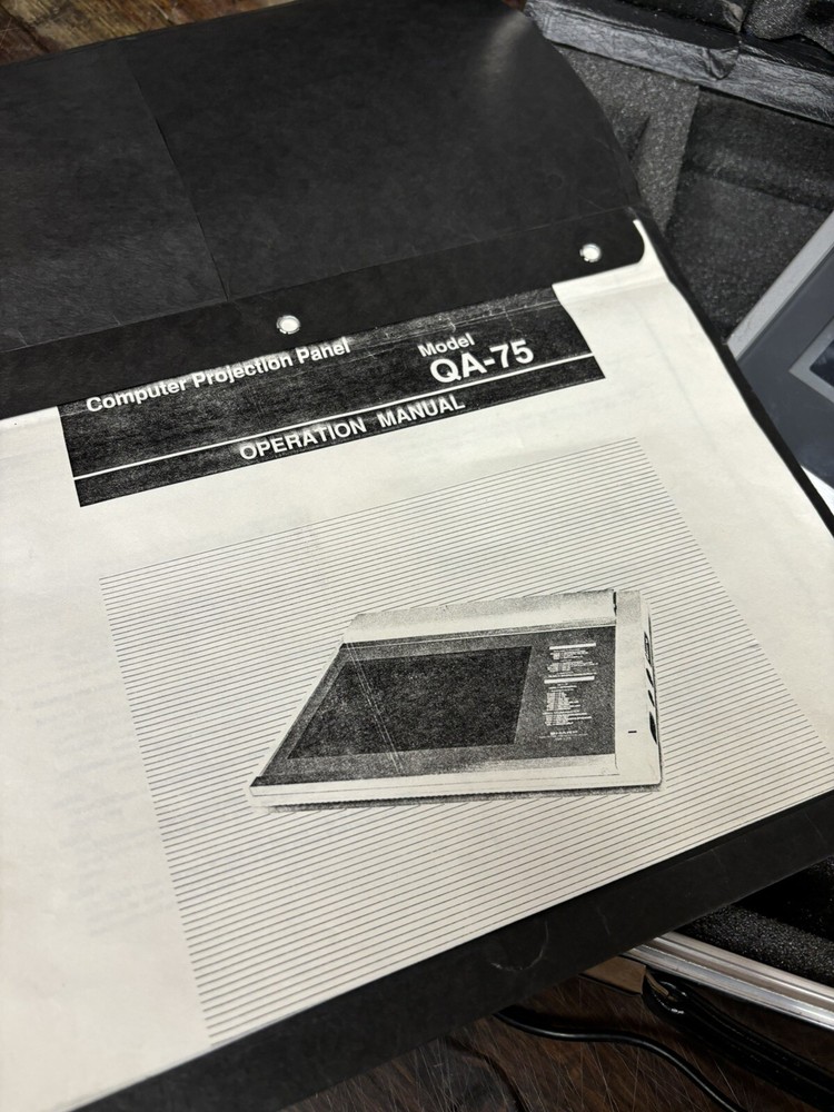 Sharp Computer Projection Panel QA-75 w Remote hard case, cables, manual & power