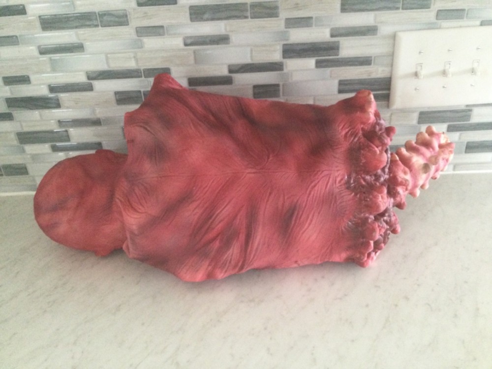 HALLOWEEN HORROR ZOMBIE LARGE REALISTIC DUMMY