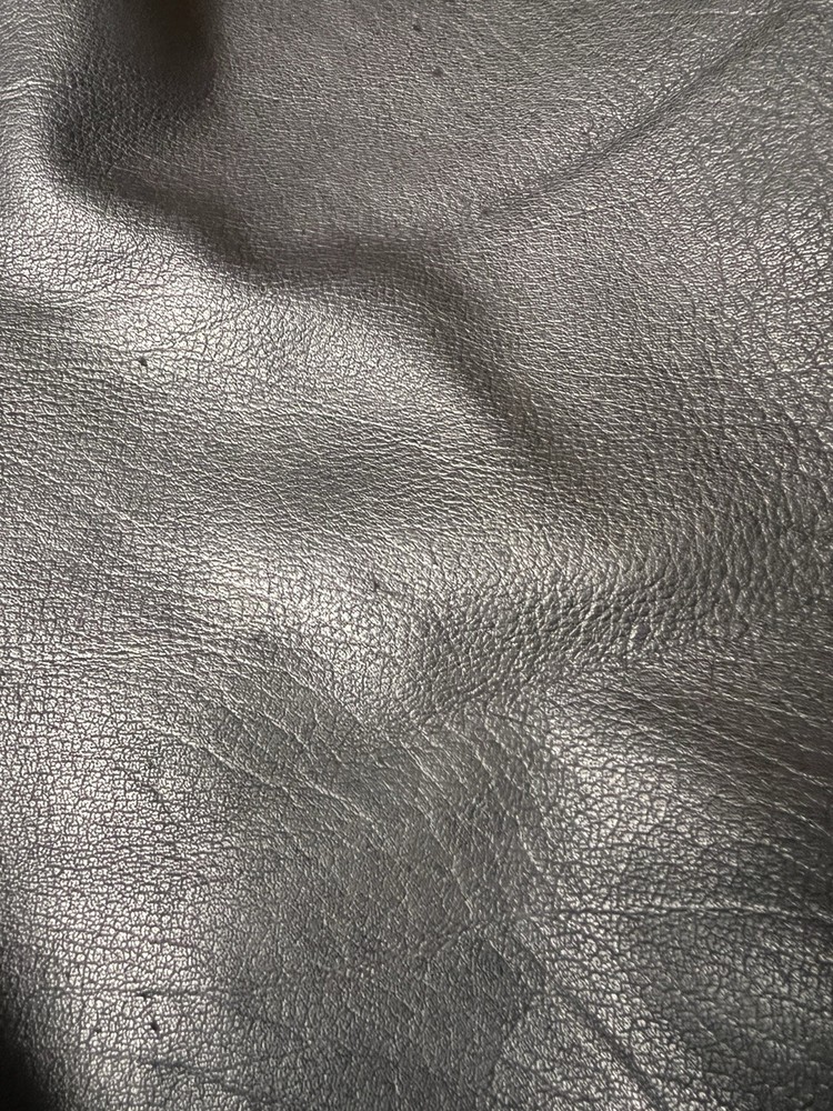 Buffalo Leather / Black Hide / 16 Sqft