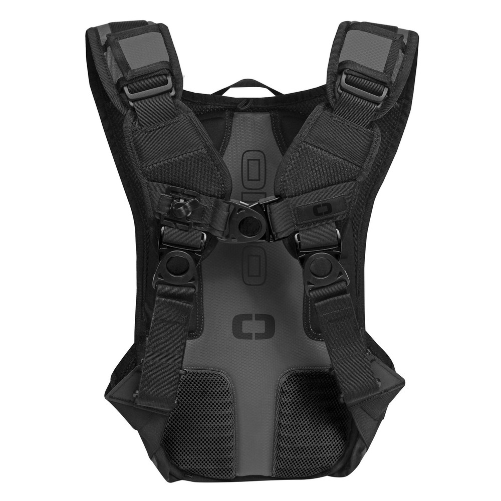OGIO Baja 2L Hydration Pack (Black) 122102_03