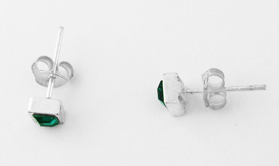 LAB CREATED EMERALD 0.68 Cts STUD EARRINGS .925 STERLING SILVER *NWT