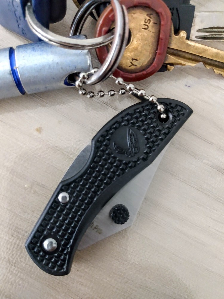 Self defense key chain knife