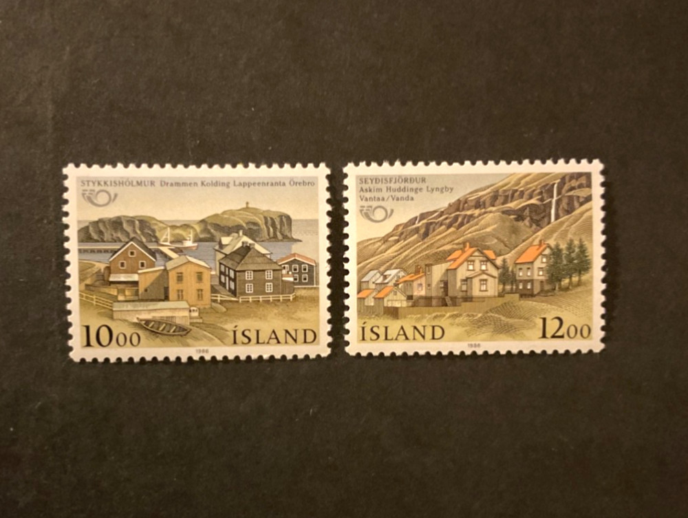 Iceland Scott #624-5 never hinged