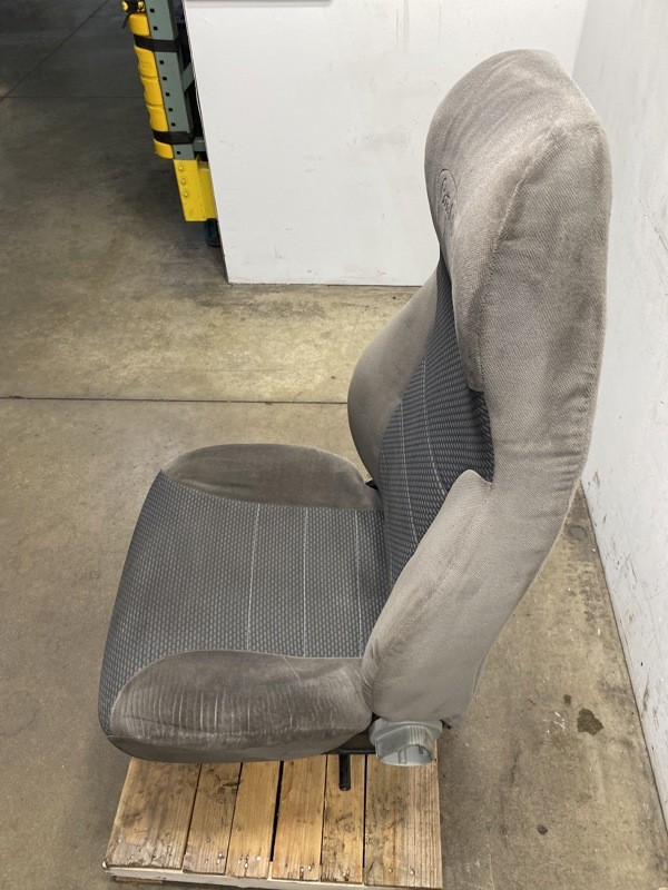 2011 Peterbilt 386 Seat (616-12363)
