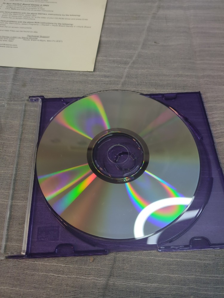 Hoyle Board Games 2000 PC MAC CD 16 Games Vintage Game