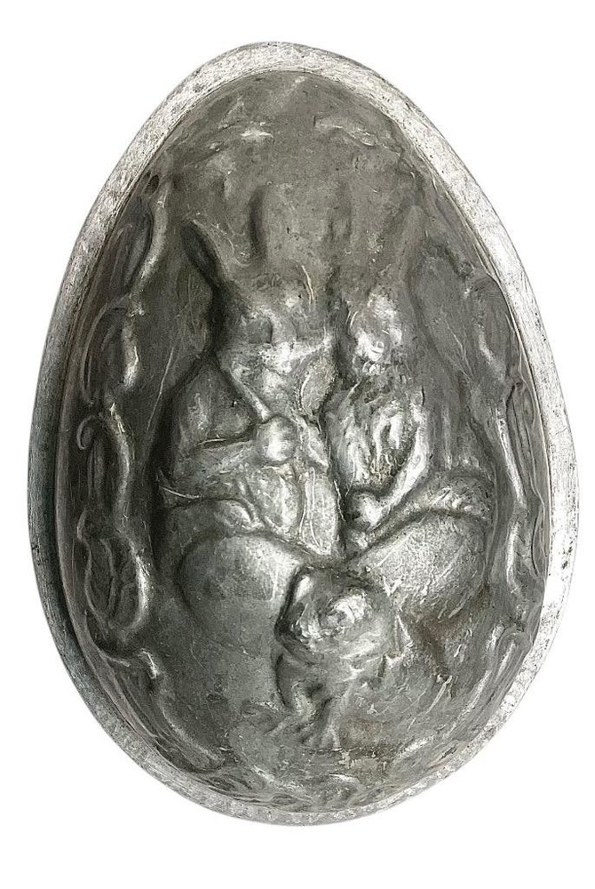 One SIDE 4” 2 RABBITS WATCHING FROG HATCH EGG ANTIQUE CHOCOLATE MOLD