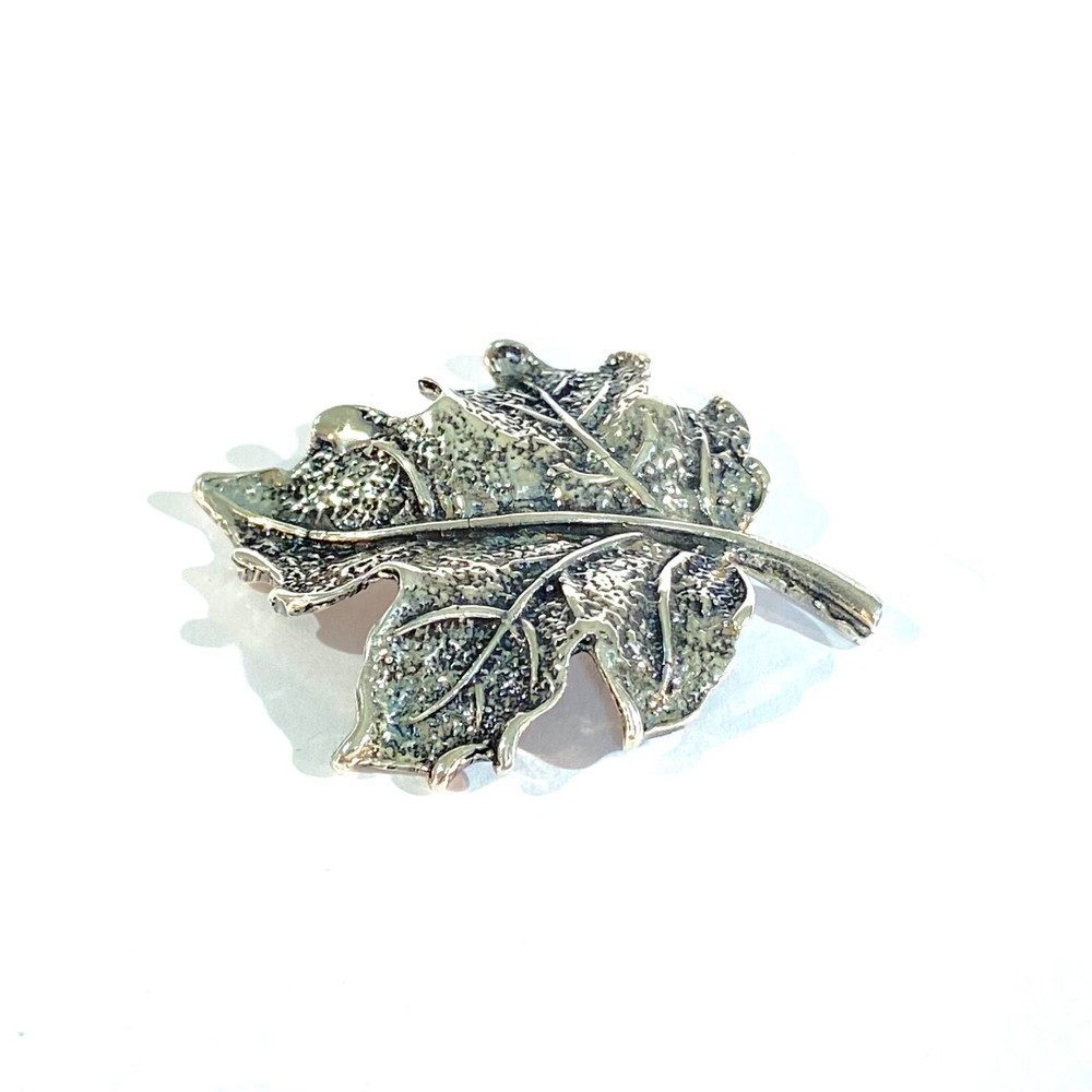 vintage solid silver leaf miniature , hallmarked italian figurine